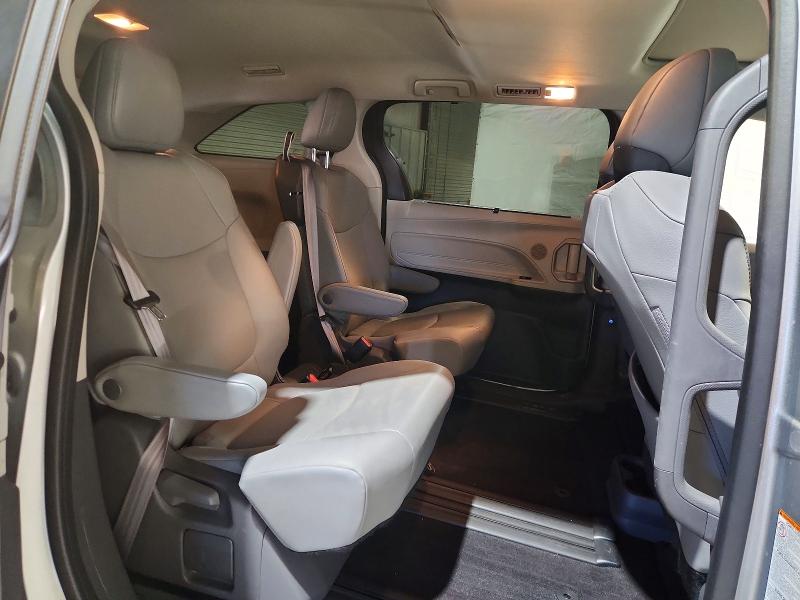Продаж на аукціоні авто 2021 Toyota Sienna, vin: 5TDYRKEC0MS032330, номер лоту: 55404036
