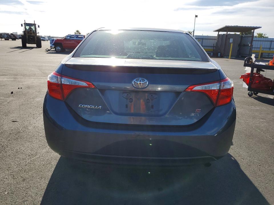 55886356 :رقم المزاد ، 5YFBURHEXGP464821 vin ، 2016 Toyota Corolla مزاد بيع