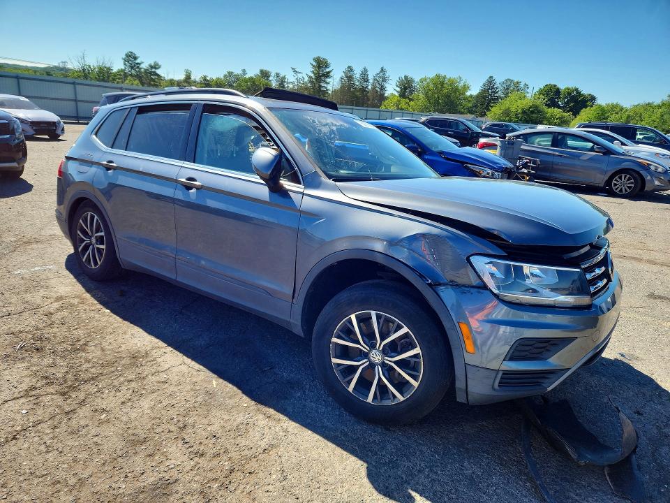 Продажа на аукционе авто 2019 Volkswagen Tiguan, vin: 3VV2B7AXXKM134927, номер лота: 58376386
