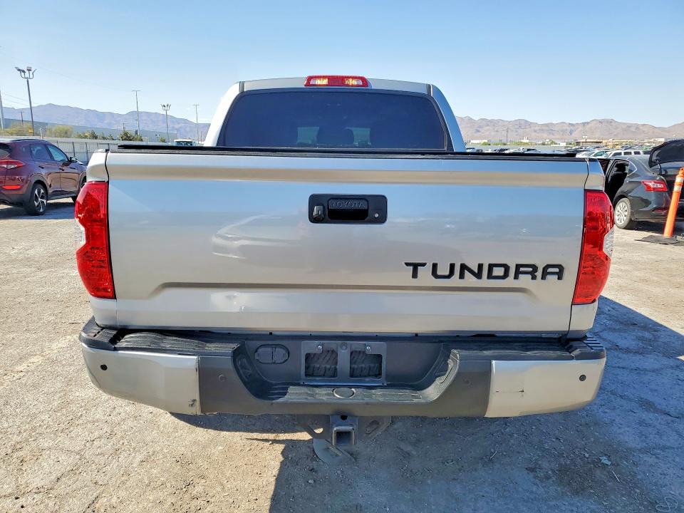 Продаж на аукціоні авто 2019 Toyota Tundra, vin: 5TFHY5F15KX810680, номер лоту: 85974475