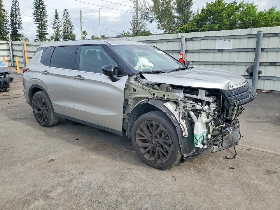 Продажа на аукционе авто 2022 Mitsubishi Outlander, vin: JA4J3UA88NZ059589, номер лота: 56117996