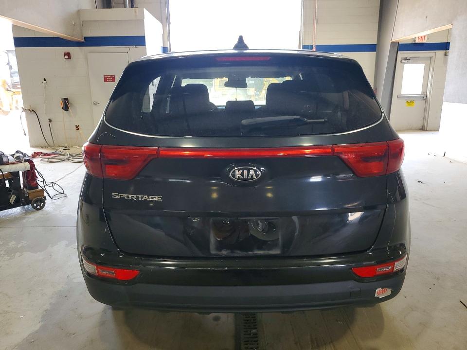 57053406 :رقم المزاد ، KNDPMCAC8H7093009 vin ، 2017 Kia Sportage مزاد بيع