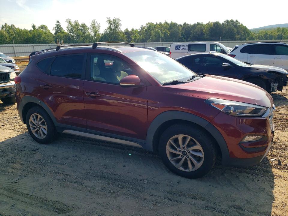 58268646 :رقم المزاد ، KM8J3CA24HU291311 vin ، 2017 Hyundai Tucson مزاد بيع