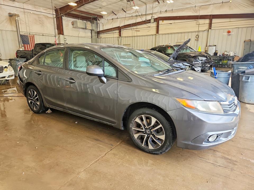 58064766 :رقم المزاد ، 19XFB2F99DE004003 vin ، 2013 Honda Civic مزاد بيع
