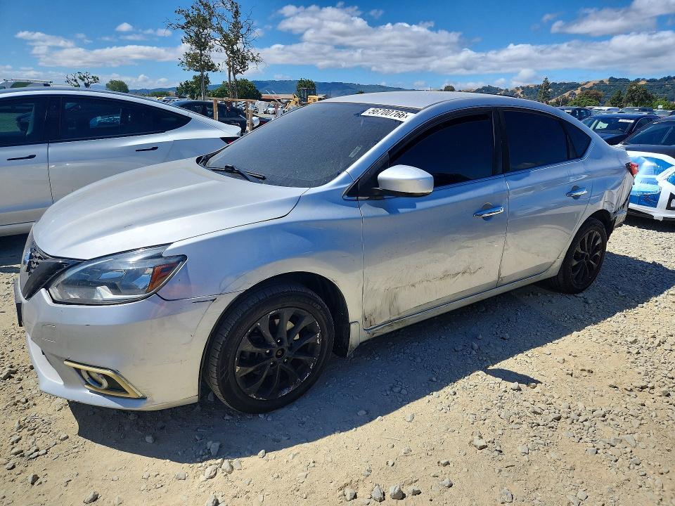 56700766 :رقم المزاد ، 3N1AB7AP9HY362500 vin ، 2017 Nissan Sentra مزاد بيع