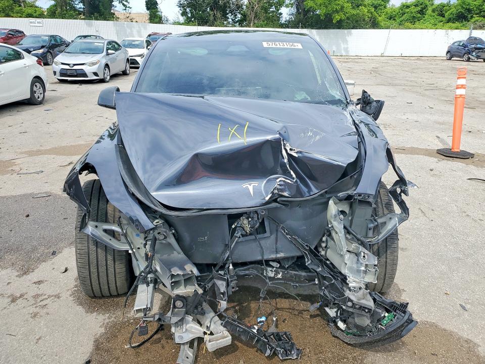 57613156 :رقم المزاد ، 7SAYGDEE5RA295475 vin ، 2024 Tesla Model Y مزاد بيع