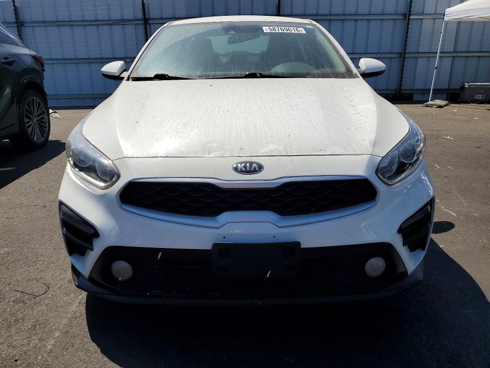 58769616 :رقم المزاد ، 3KPF24AD4ME355571 vin ، 2021 Kia Forte مزاد بيع