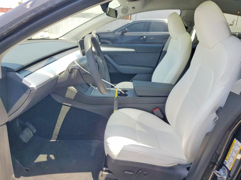 55795076 :رقم المزاد ، 7SAYGDED3RF093504 vin ، 2024 Tesla Model Y مزاد بيع