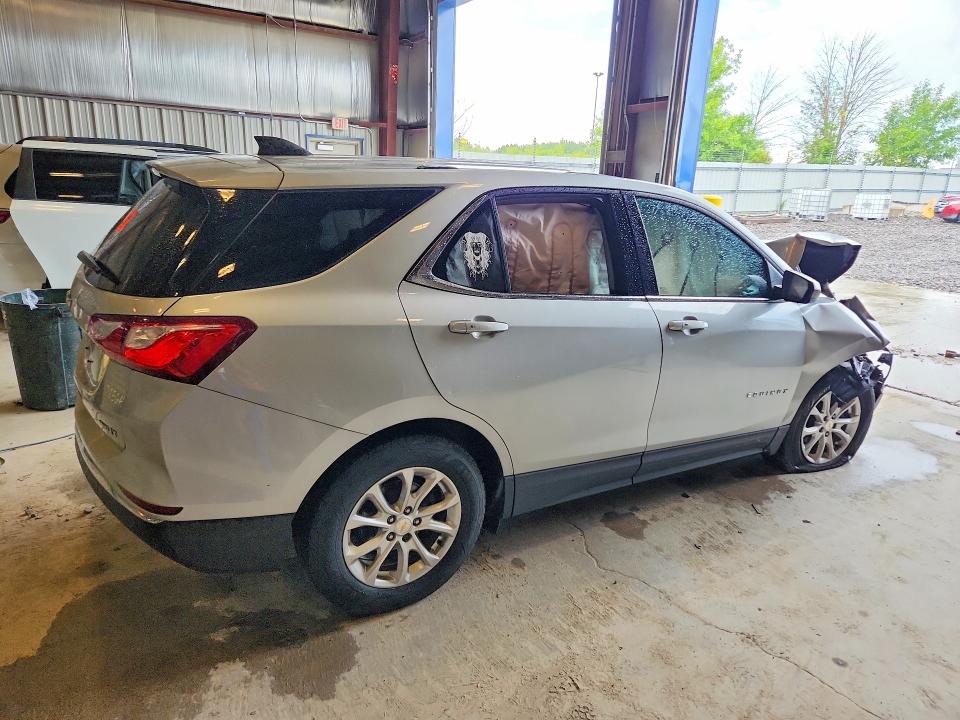 2018 Chevrolet Equinox მანქანა იყიდება აუქციონზე, vin: 2GNAXSEV7J6311666, აუქციონის ნომერი: 58776426