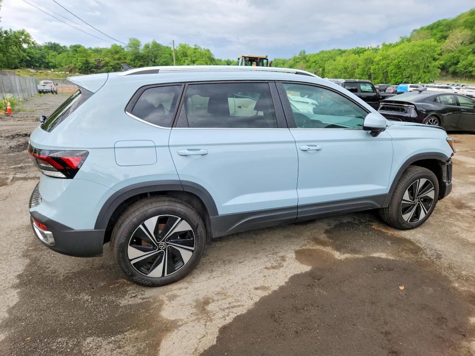 Продажа на аукционе авто 2026 Volkswagen Taos, vin: 3VVVC7B27TM016378, номер лота: 57322476