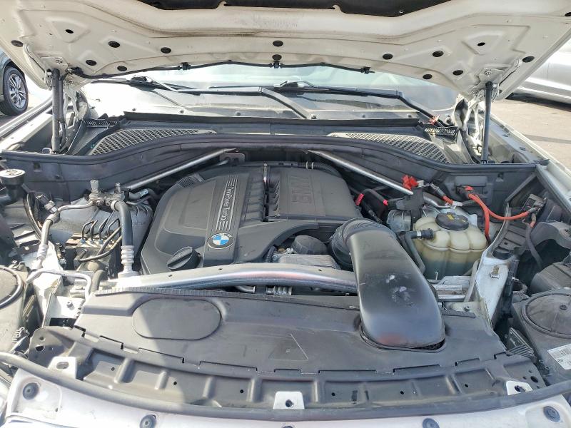 55221346 :رقم المزاد ، 5UXKR2C51J0X07724 vin ، 2018 Bmw X5 مزاد بيع