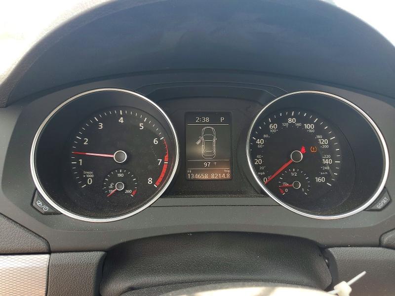 56661886 :رقم المزاد ، 3VWDB7AJ9JM221992 vin ، 2018 Volkswagen Jetta مزاد بيع