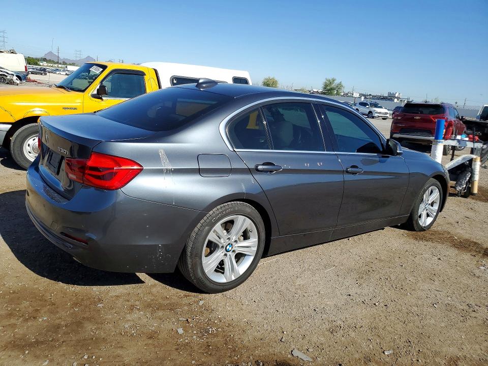 2017 Bmw 330 მანქანა იყიდება აუქციონზე, vin: WBA8B9G50HNU09145, აუქციონის ნომერი: 55714916