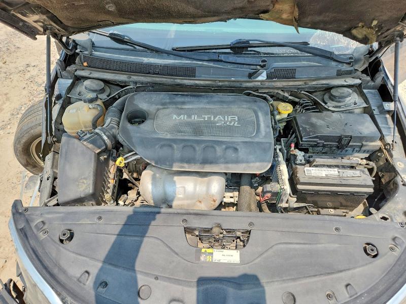58563016 :رقم المزاد ، 1C3CCCAB5FN712350 vin ، 2015 Chrysler 200 مزاد بيع