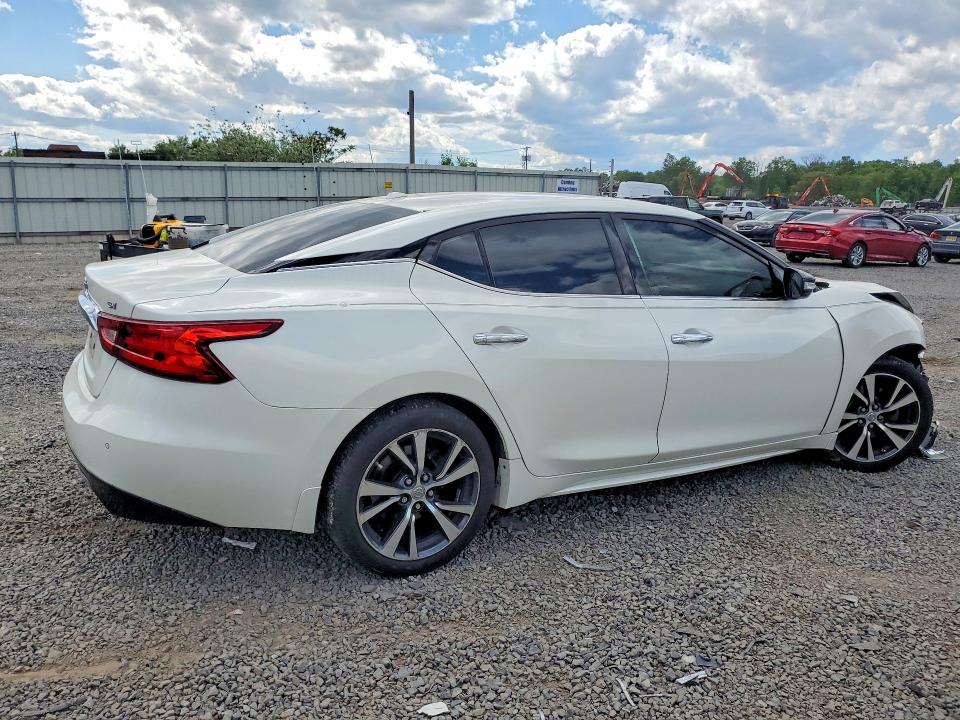 55574146 :رقم المزاد ، 1N4AA6AP6HC424850 vin ، 2017 Nissan Maxima مزاد بيع