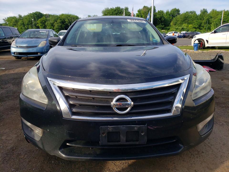 2015 Nissan Altima მანქანა იყიდება აუქციონზე, vin: 1N4AL3AP6FN357063, აუქციონის ნომერი: 56644606