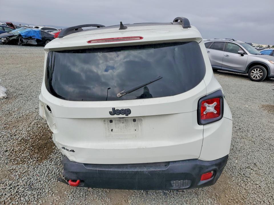 2016 Jeep Renegade მანქანა იყიდება აუქციონზე, vin: ZACCJBCT4GPC78576, აუქციონის ნომერი: 56073656