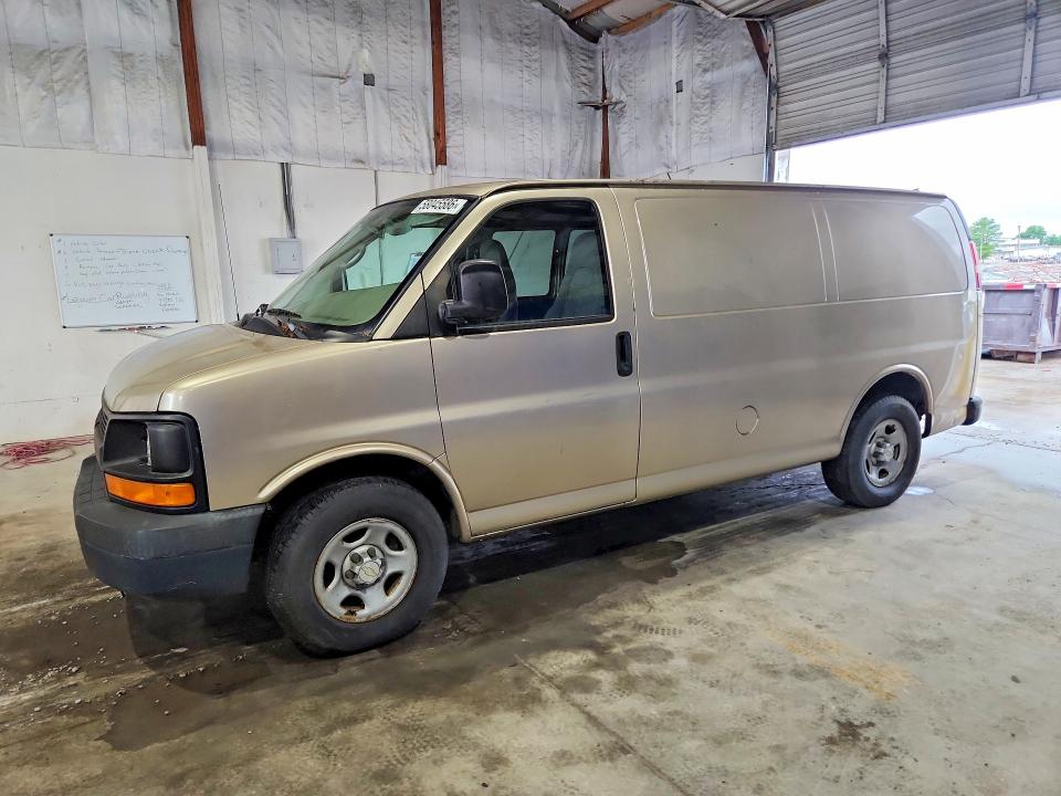 58045586 :رقم المزاد ، 1GCFG15X871185727 vin ، 2007 Chevrolet Express G1500 مزاد بيع