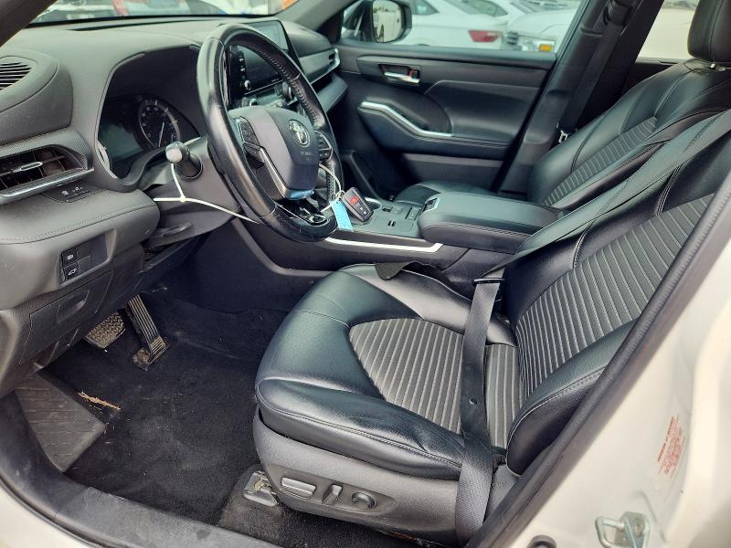 Продажа на аукционе авто 2021 Toyota Highlander, vin: 5TDLZRAH1MS065440, номер лота: 57548316