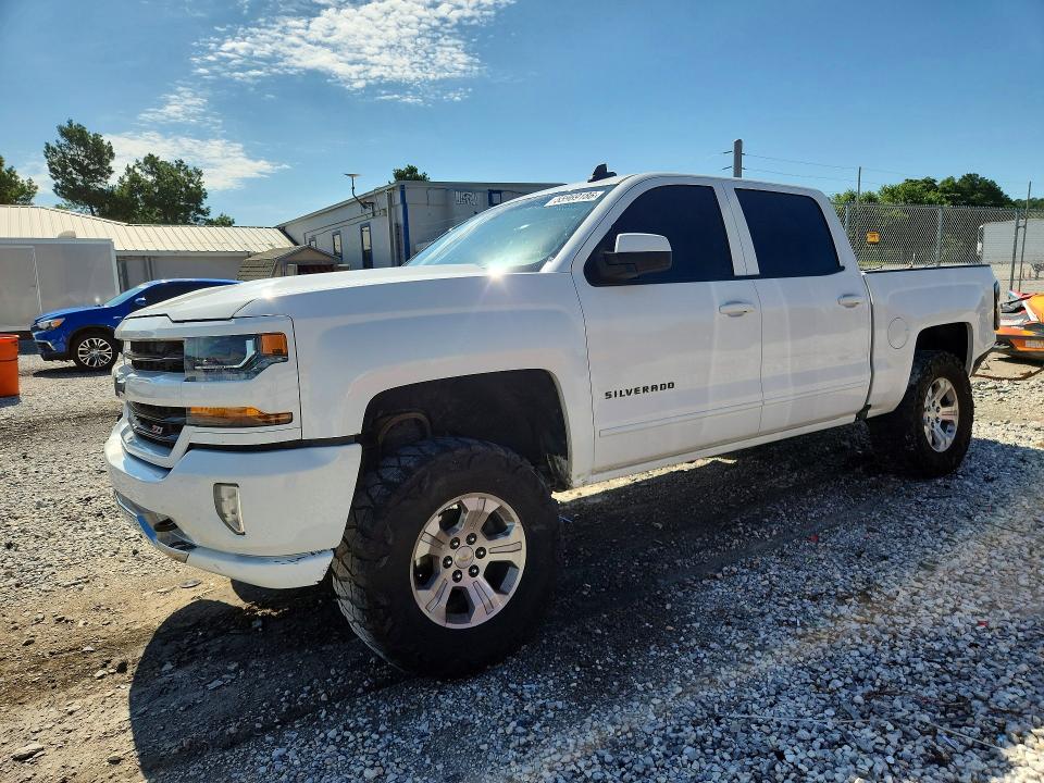 Продажа на аукционе авто 2017 Chevrolet Silverado, vin: 3GCUKREC4HG100984, номер лота: 55969186