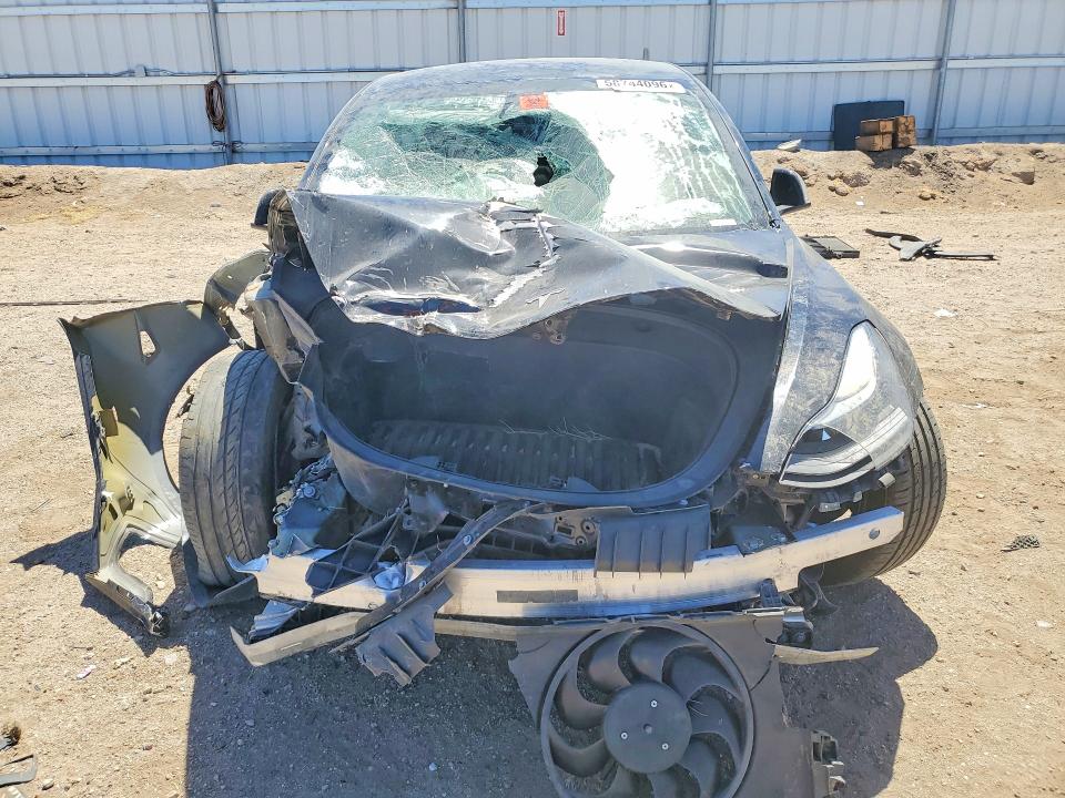58744096 :رقم المزاد ، 5YJ3E1EAXPF454712 vin ، 2023 Tesla Model 3 مزاد بيع