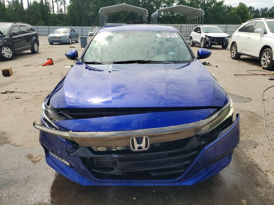 55501876 :رقم المزاد ، 1HGCV1F35JA153184 vin ، 2018 Honda Accord مزاد بيع