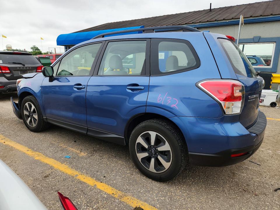 58631836 :رقم المزاد ، JF2SJABC6JH549550 vin ، 2018 Subaru Forester مزاد بيع