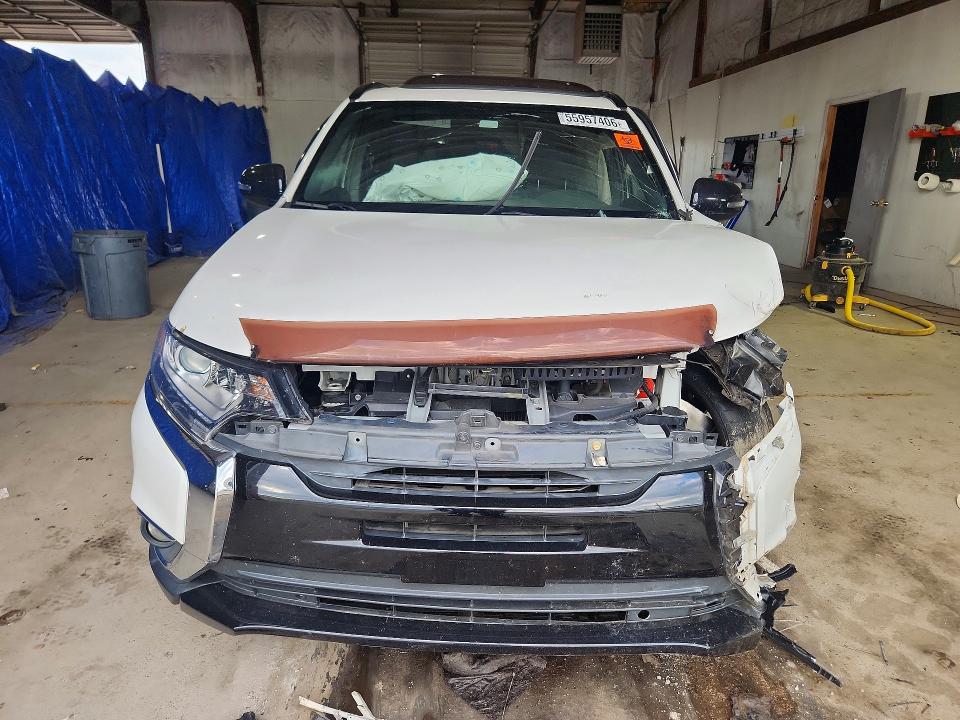 Продаж на аукціоні авто 2018 Mitsubishi Outlander, vin: JA4AD3A33JZ033598, номер лоту: 55957406