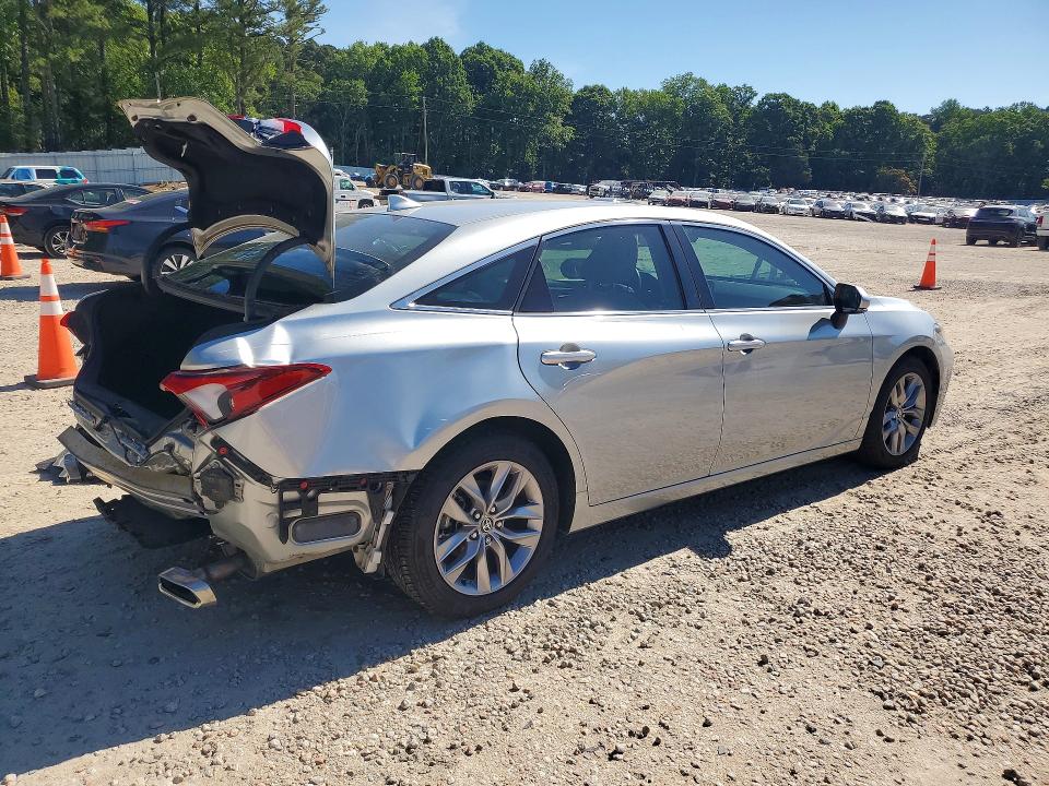 55093766 :رقم المزاد ، 4T1AZ1FB5MU067843 vin ، 2021 Toyota Avalon مزاد بيع