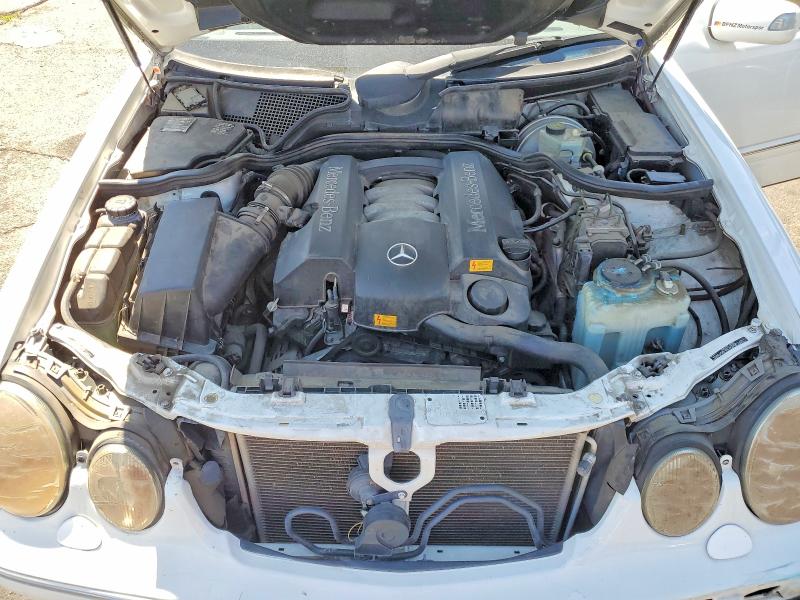 57679916 :رقم المزاد ، WDBJF82J1YX036370 vin ، 2000 Mercedes-benz E مزاد بيع