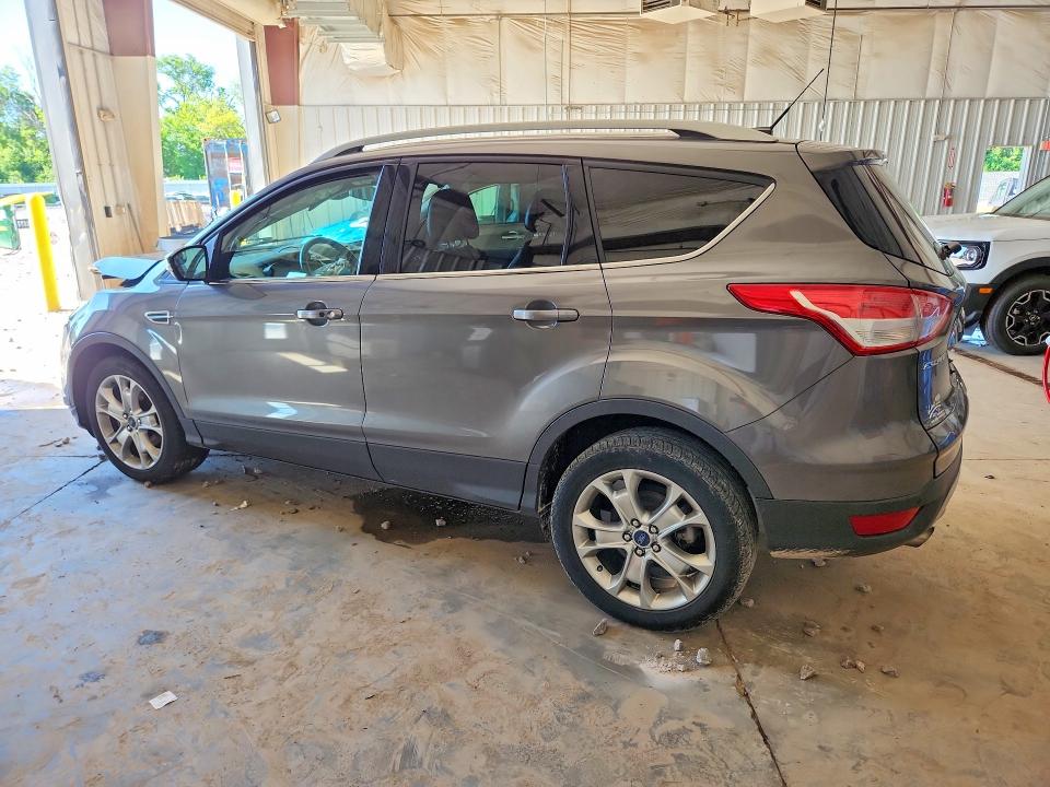 57004326 :رقم المزاد ، 1FMCU9JX2EUC22262 vin ، 2014 Ford Escape مزاد بيع
