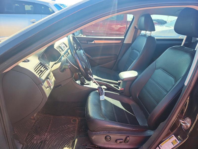 57812836 :رقم المزاد ، 1VWAT7A33FC114558 vin ، 2015 Volkswagen Passat مزاد بيع
