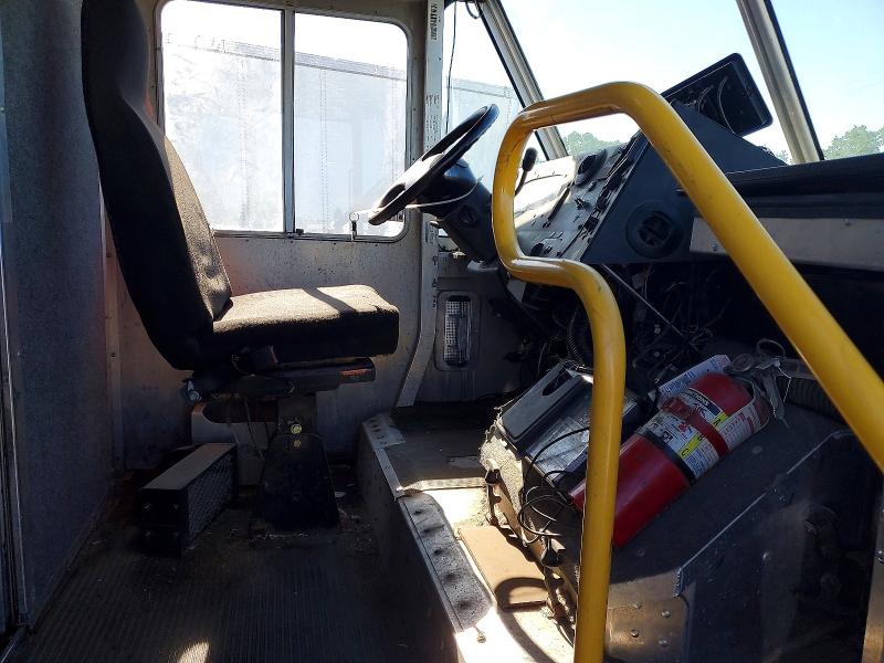56534366 :رقم المزاد ، 1F65F5KY8G0A08932 vin ، 2016 Ford F59 مزاد بيع