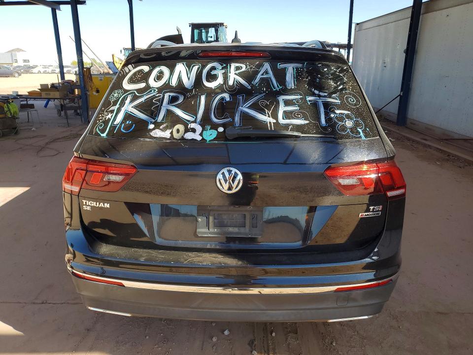 56421566 :رقم المزاد ، 3VV2B7AX7JM172405 vin ، 2018 Volkswagen Tiguan مزاد بيع