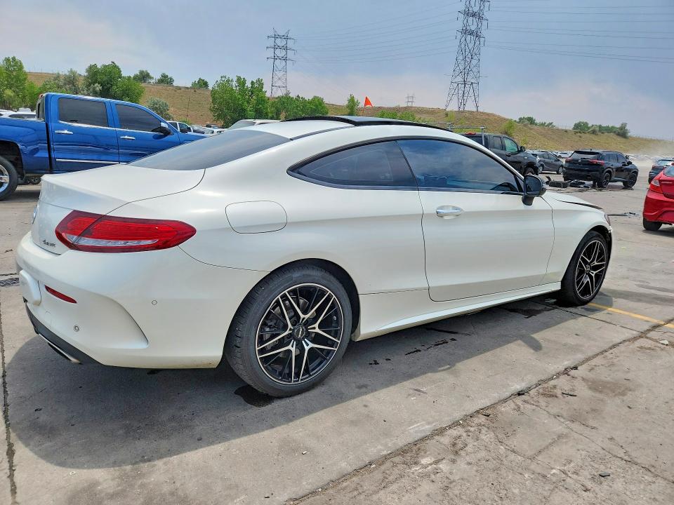 58721806 :رقم المزاد ، WDDWJ4KB7HF341164 vin ، 2017 Mercedes-benz C مزاد بيع