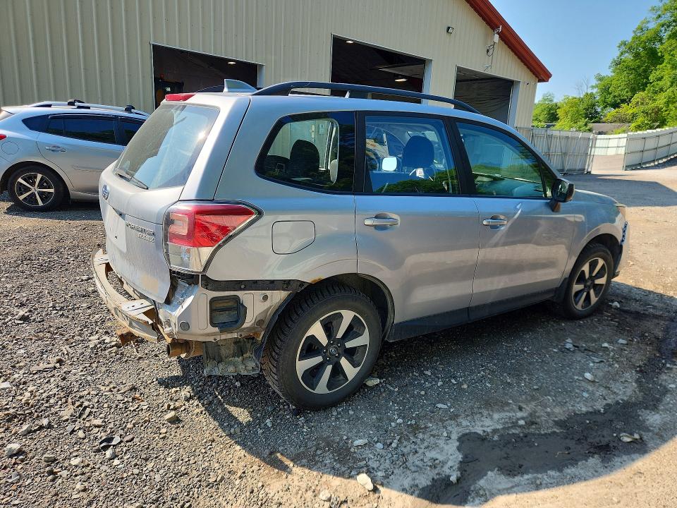 2017 Subaru Forester მანქანა იყიდება აუქციონზე, vin: JF2SJABC7HH498523, აუქციონის ნომერი: 59059136