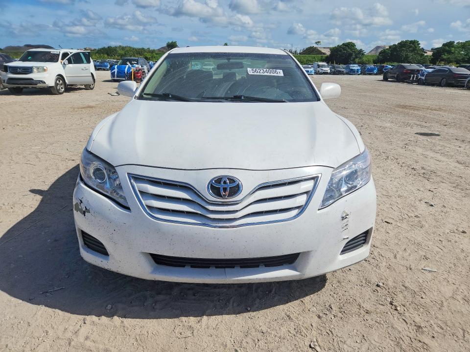 2011 Toyota Camry მანქანა იყიდება აუქციონზე, vin: 4T1BF3EK2BU626675, აუქციონის ნომერი: 56234006