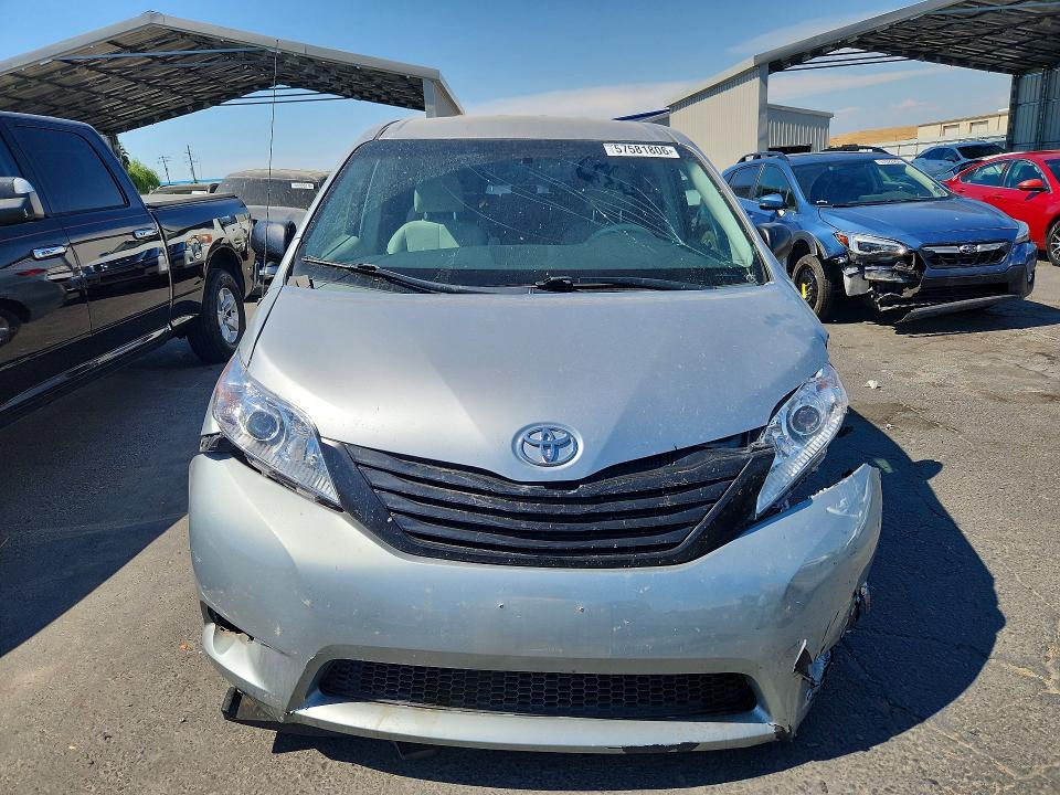 Продажа на аукционе авто 2014 Toyota Sienna, vin: 5TDZK3DCXES516555, номер лота: 57581806