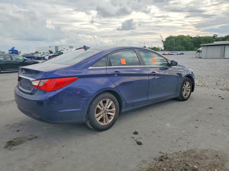 56560856 :رقم المزاد ، 5NPEB4AC3BH230511 vin ، 2011 Hyundai Sonata مزاد بيع