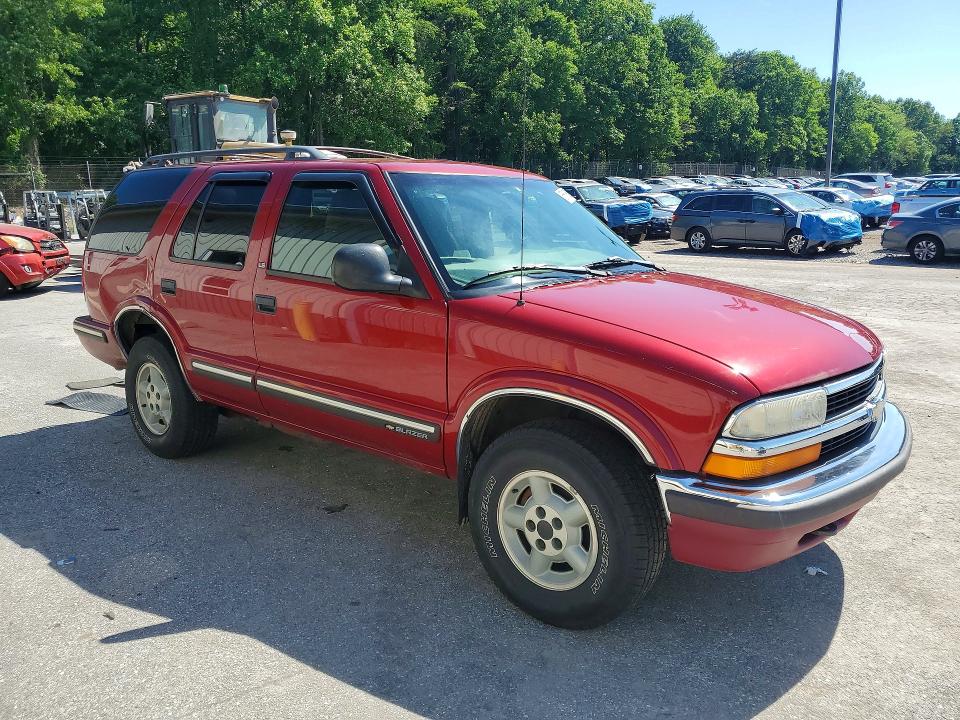 55686086 :رقم المزاد ، 1GNDT13W7W2121692 vin ، 1998 Chevrolet Blazer مزاد بيع