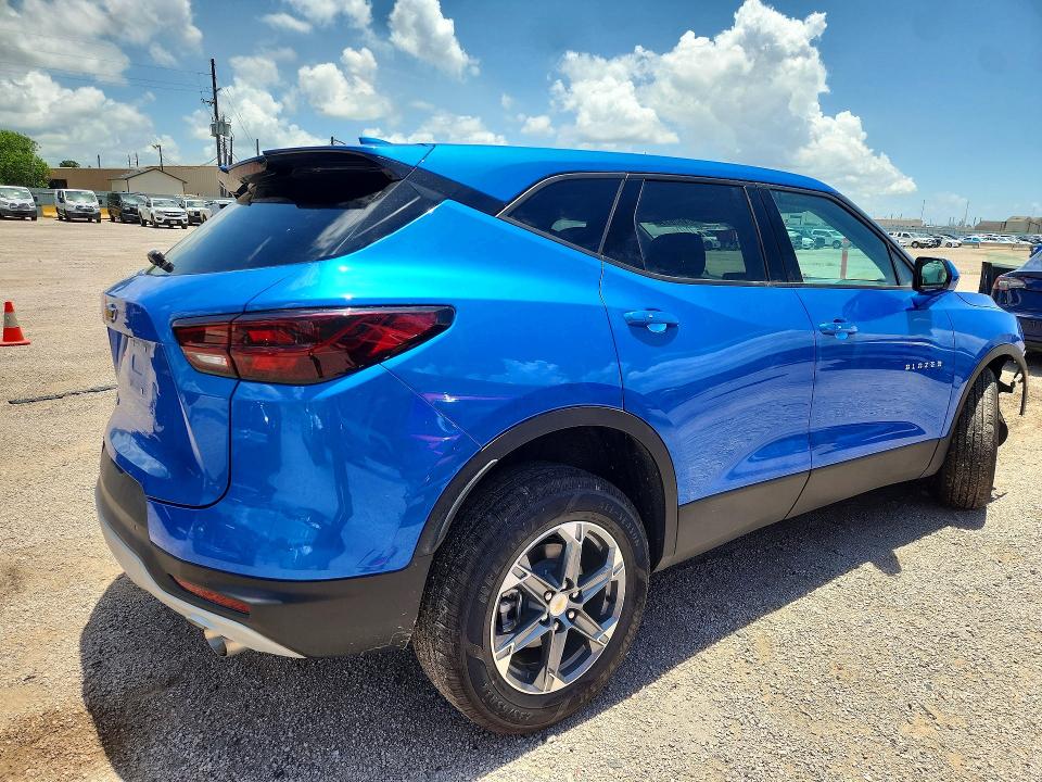 56150596 :رقم المزاد ، 3GNKBCR49TS150400 vin ، 2026 Chevrolet Blazer مزاد بيع