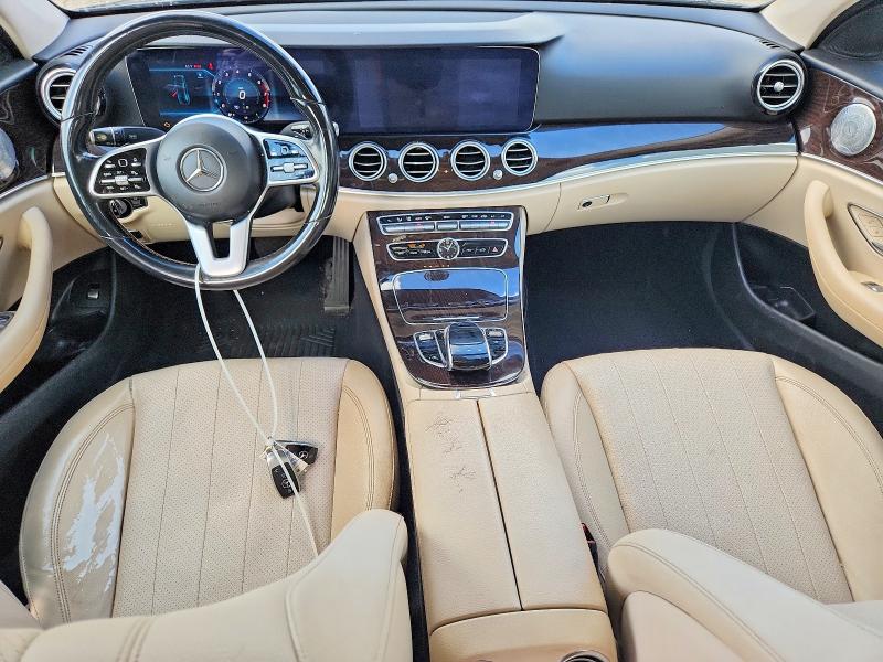 58127296 :رقم المزاد ، W1KZF6JB0LA802237 vin ، 2020 Mercedes-benz E مزاد بيع
