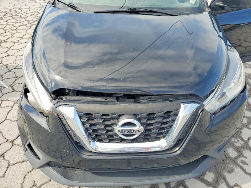 57664396 :رقم المزاد ، 3N1CP5CU1JL533230 vin ، 2018 Nissan Kicks مزاد بيع