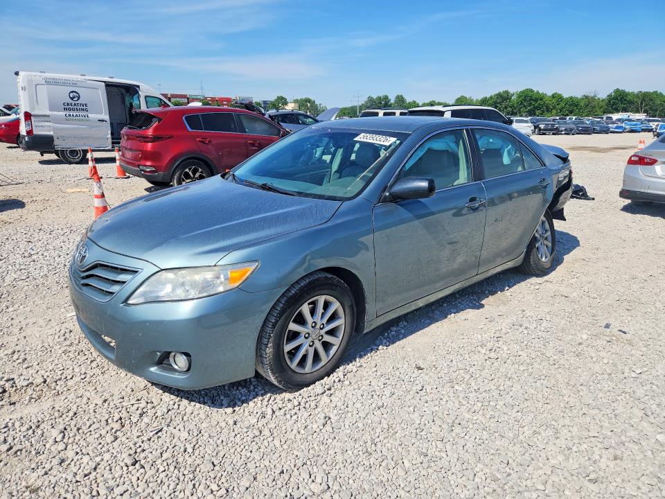 56393326 :رقم المزاد ، 4T4BF3EK6AR076174 vin ، 2010 Toyota Camry مزاد بيع