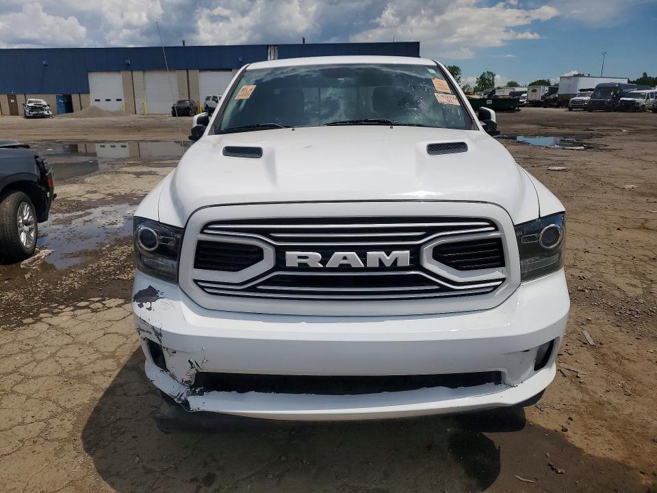 Продажа на аукционе авто 2018 Ram 1500, vin: 1C6RR7MT4JS242992, номер лота: 57481416