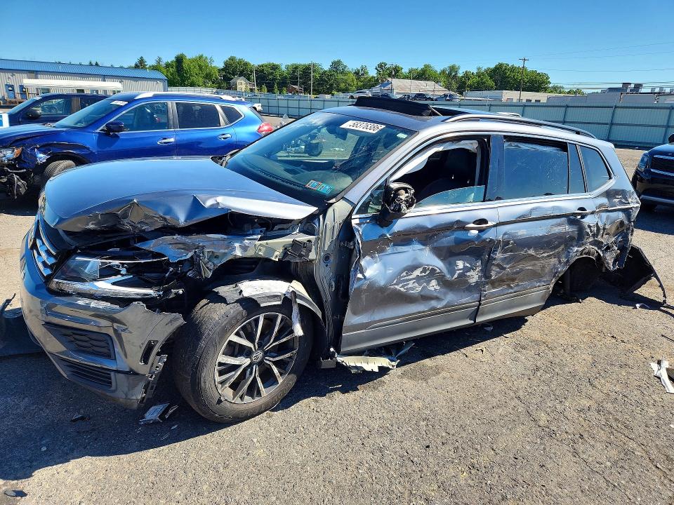 58376386 :رقم المزاد ، 3VV2B7AXXKM134927 vin ، 2019 Volkswagen Tiguan مزاد بيع