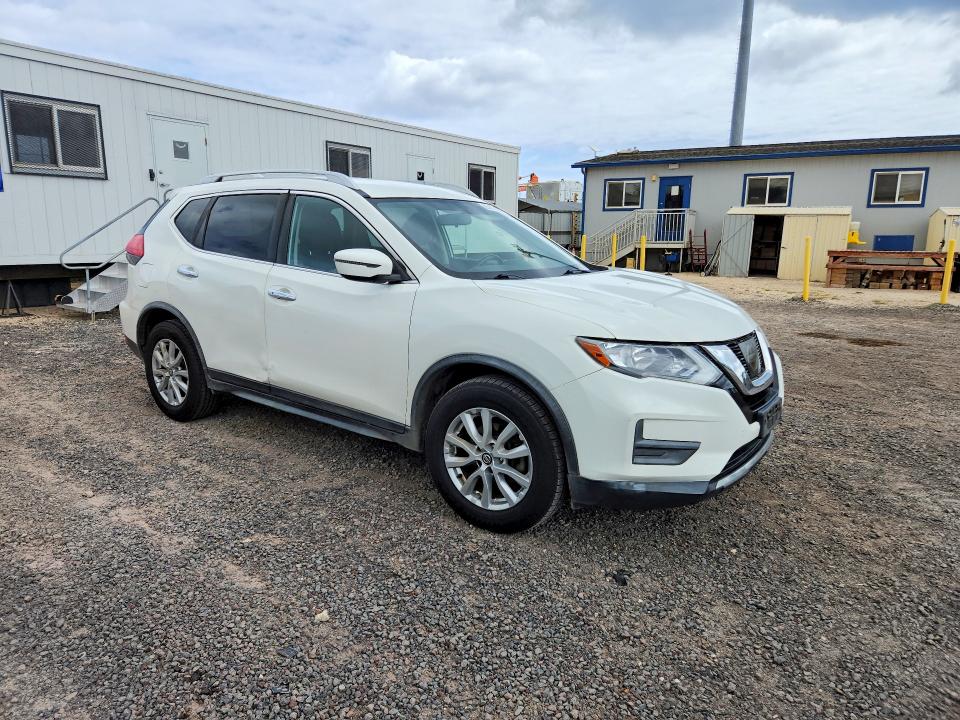 85976385 :رقم المزاد ، JN8AT2MT8HW153721 vin ، 2017 Nissan Rogue مزاد بيع