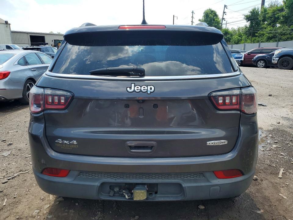 2018 Jeep Compass მანქანა იყიდება აუქციონზე, vin: 3C4NJDBB4JT103872, აუქციონის ნომერი: 57045336