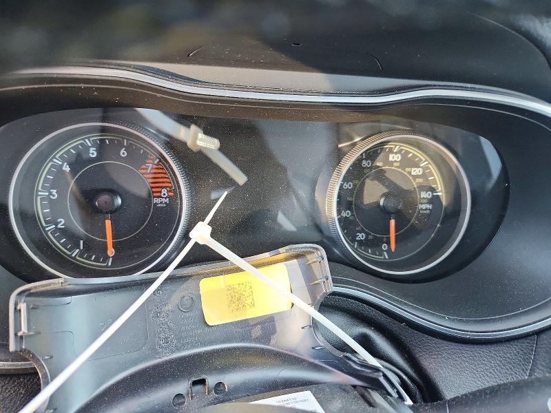 54232606 :رقم المزاد ، 1C4PJMDX4LD618235 vin ، 2020 Jeep Cherokee مزاد بيع