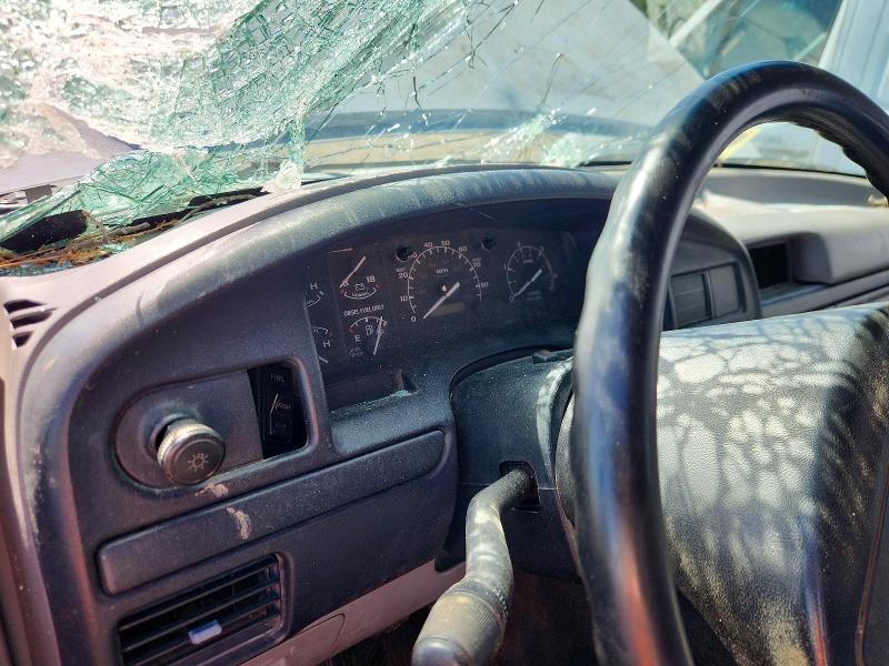 1997 Ford F350 მანქანა იყიდება აუქციონზე, vin: 1FTJW35F4VEB80420, აუქციონის ნომერი: 56763816